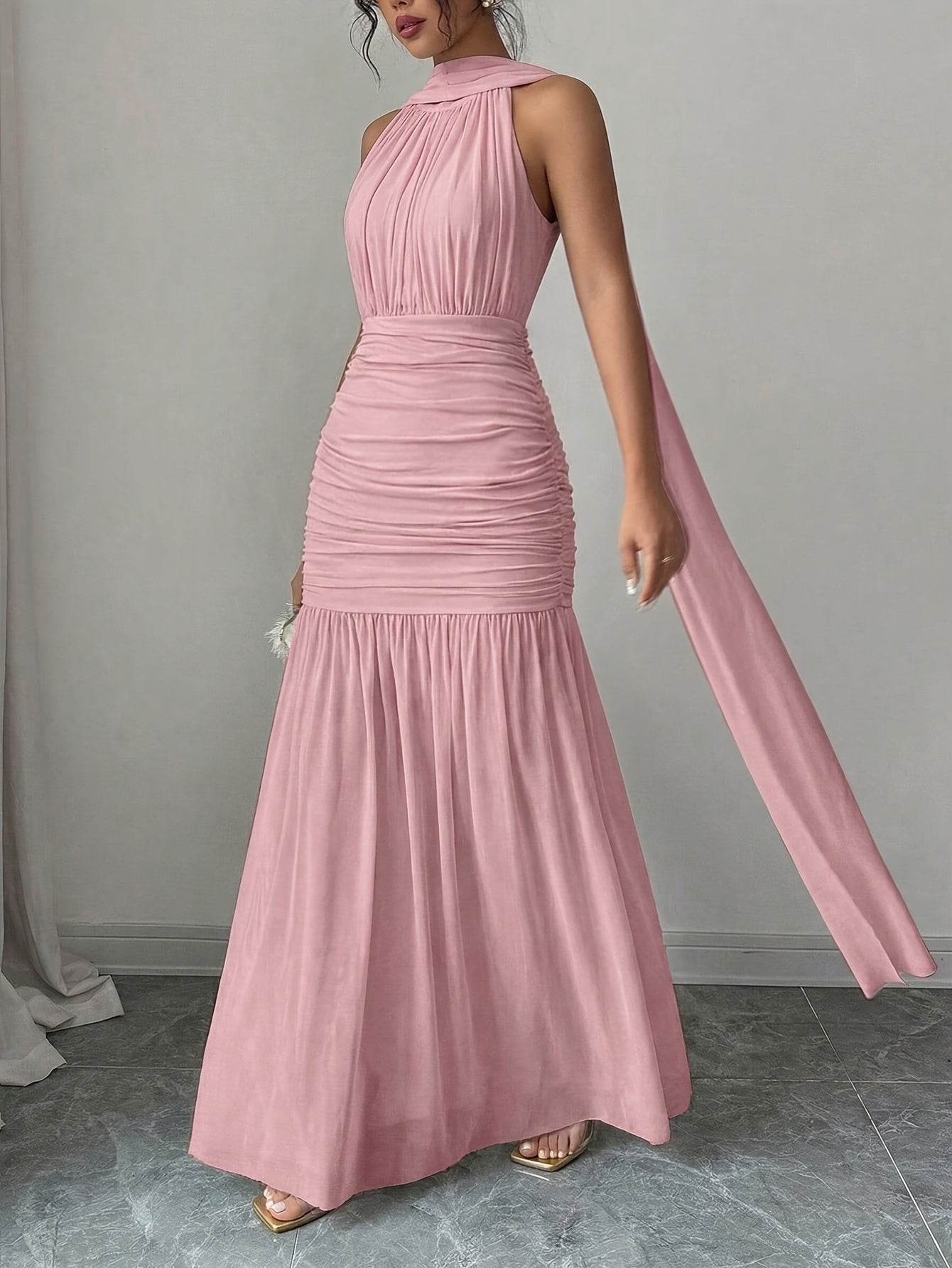 Robe moulante en mousseline élégante, couleur unie dos nu volants , bas fente haute - parfaite pour soirées, événements soir et mariages.