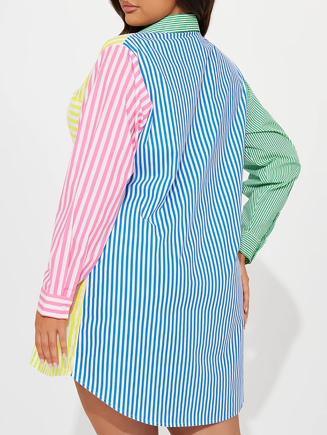 Robe Chemise Ample Multicolore à Rayures Contrastées, Caractéristiques :