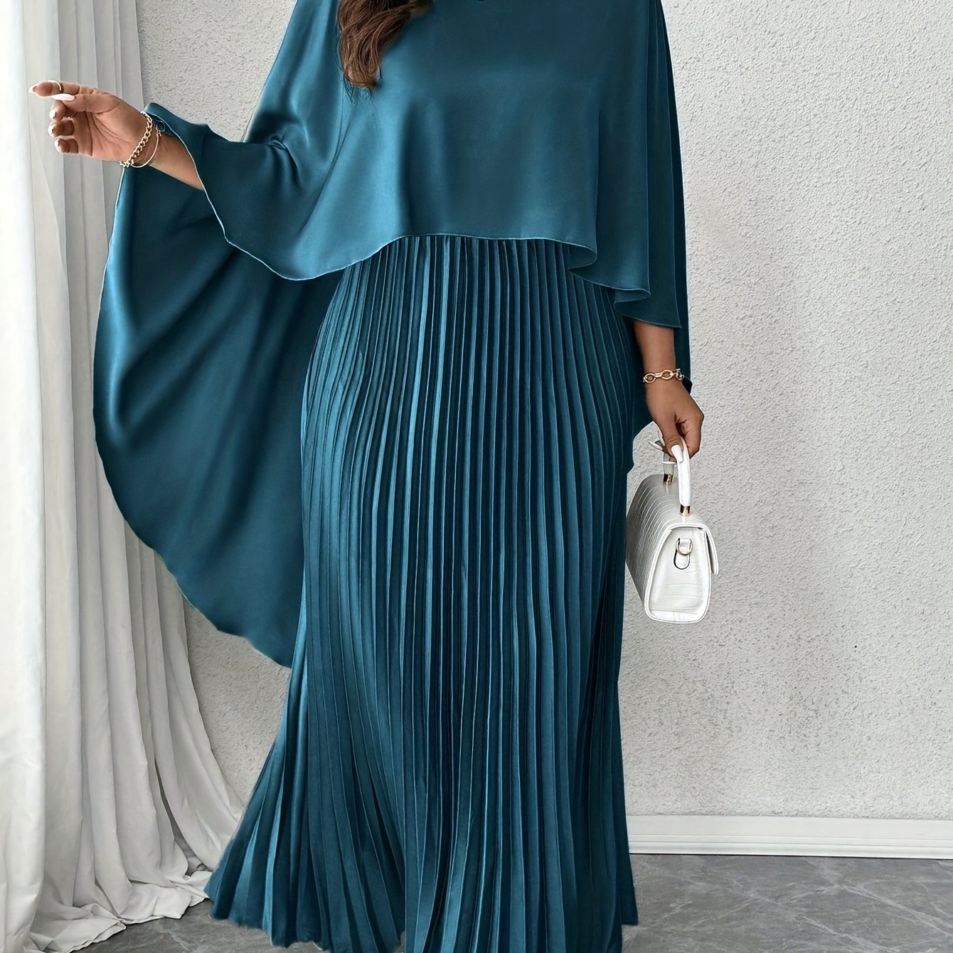 Robe plissée , haut chauve souris ,ample style cape, élégant à superposition