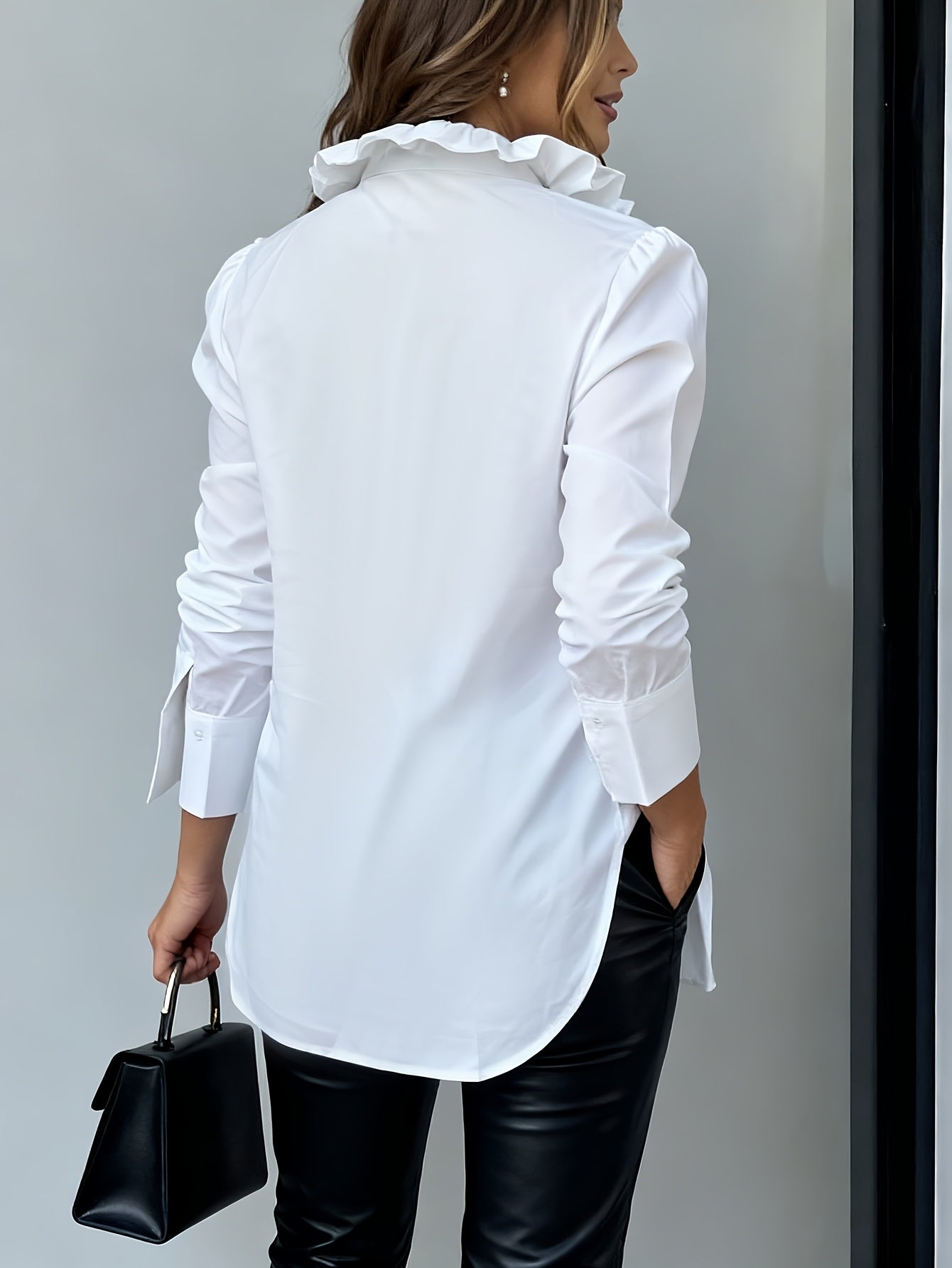 Chemise à Col Volanté et Manches Bouffantes Taille Grande avec Ceinture