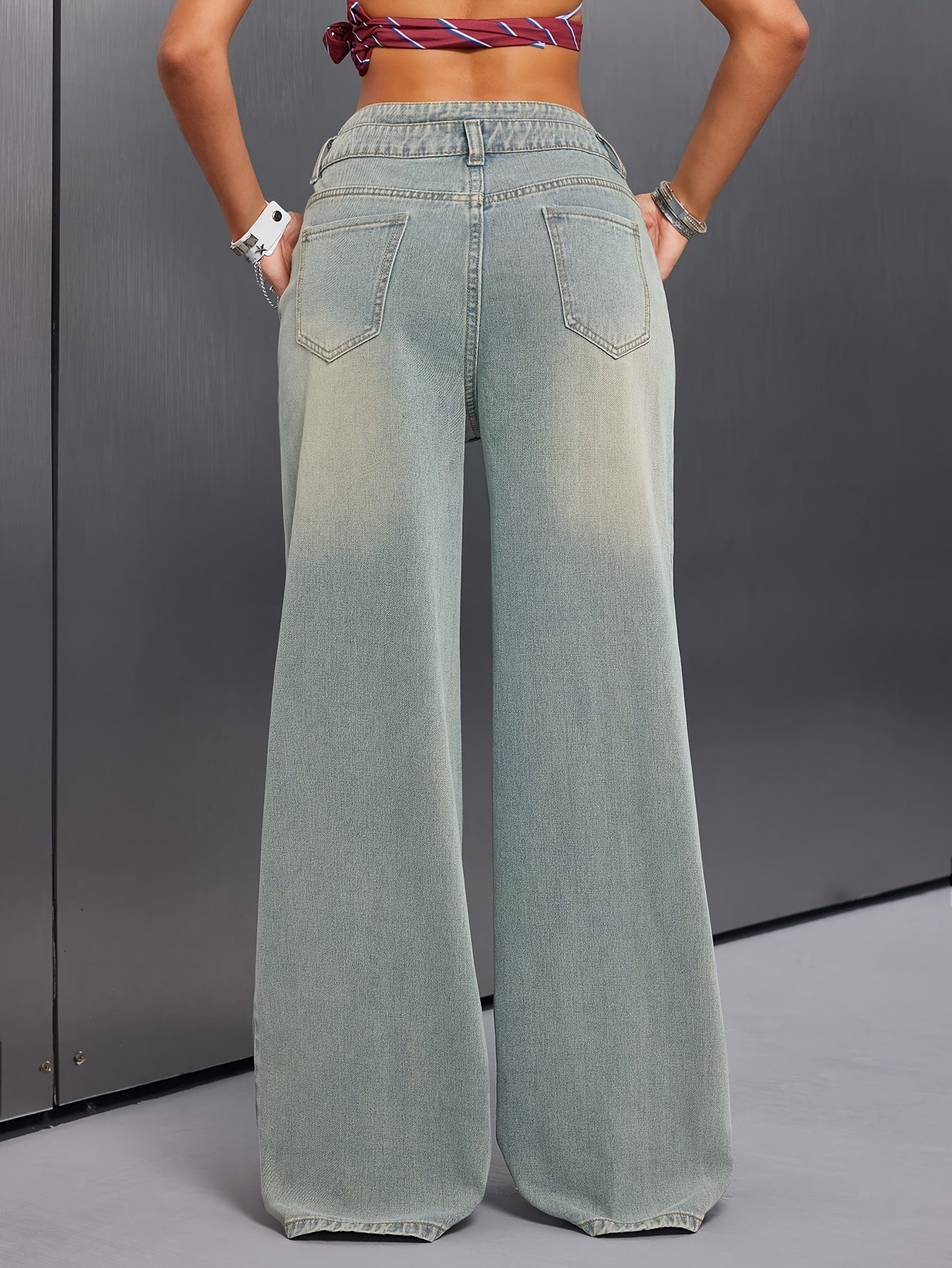 Jean style garçon, bleu clair, rétro en denim, coupe droite, large, décontracté pour femmes