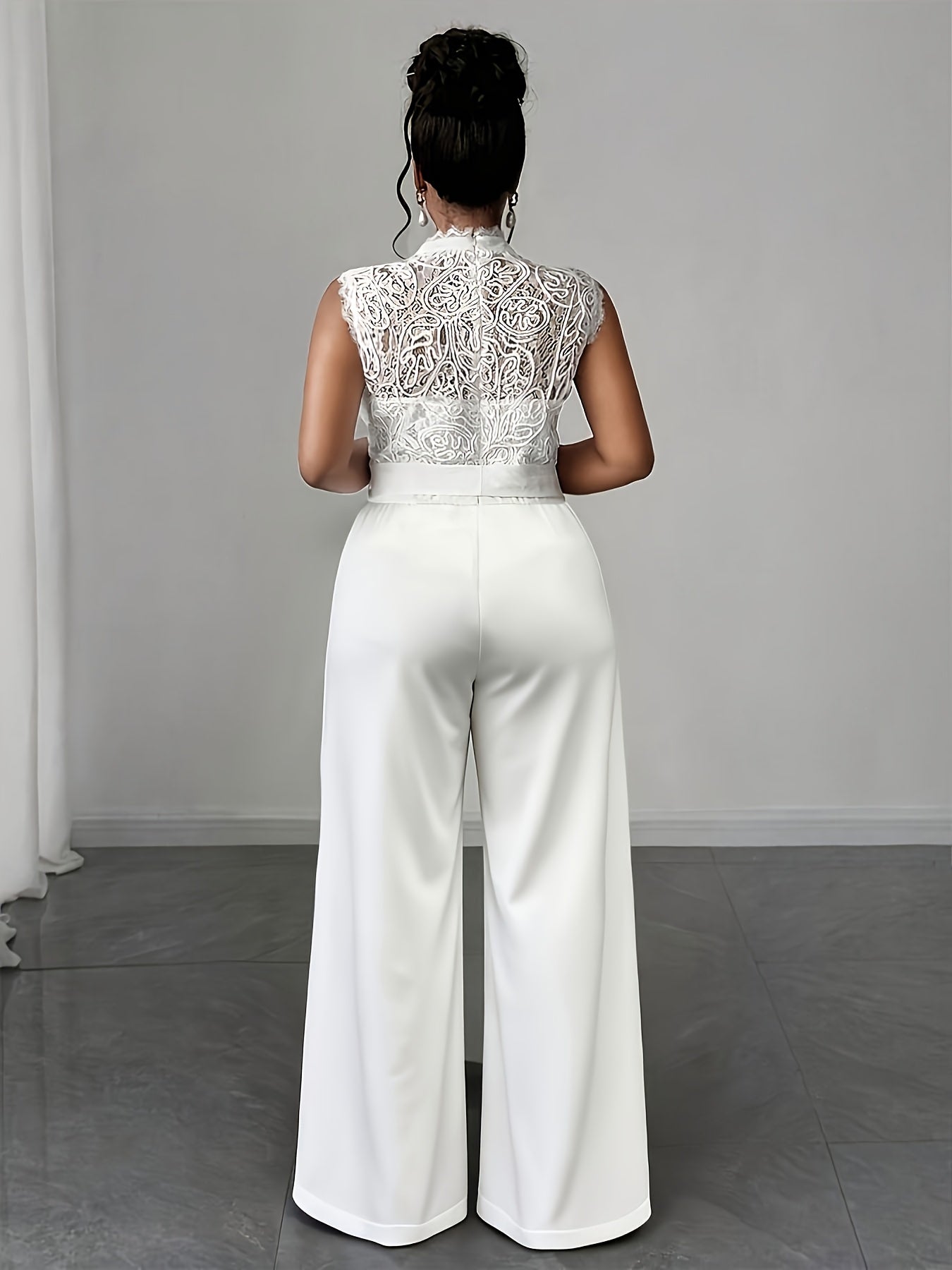Combinaison femme élégant , col haute dentelle, Sans Manches