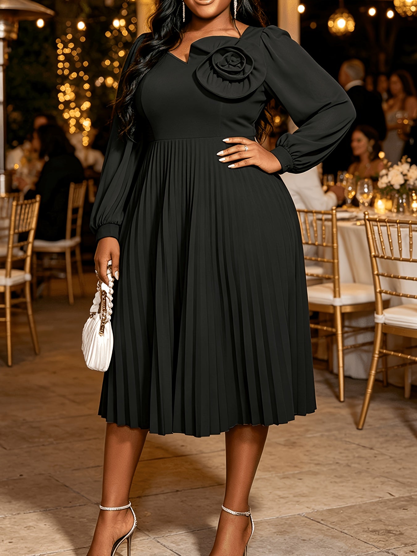 Robe élégante plissée ,grande taille ,avec col rond, manches longues et appliqué floral 3D