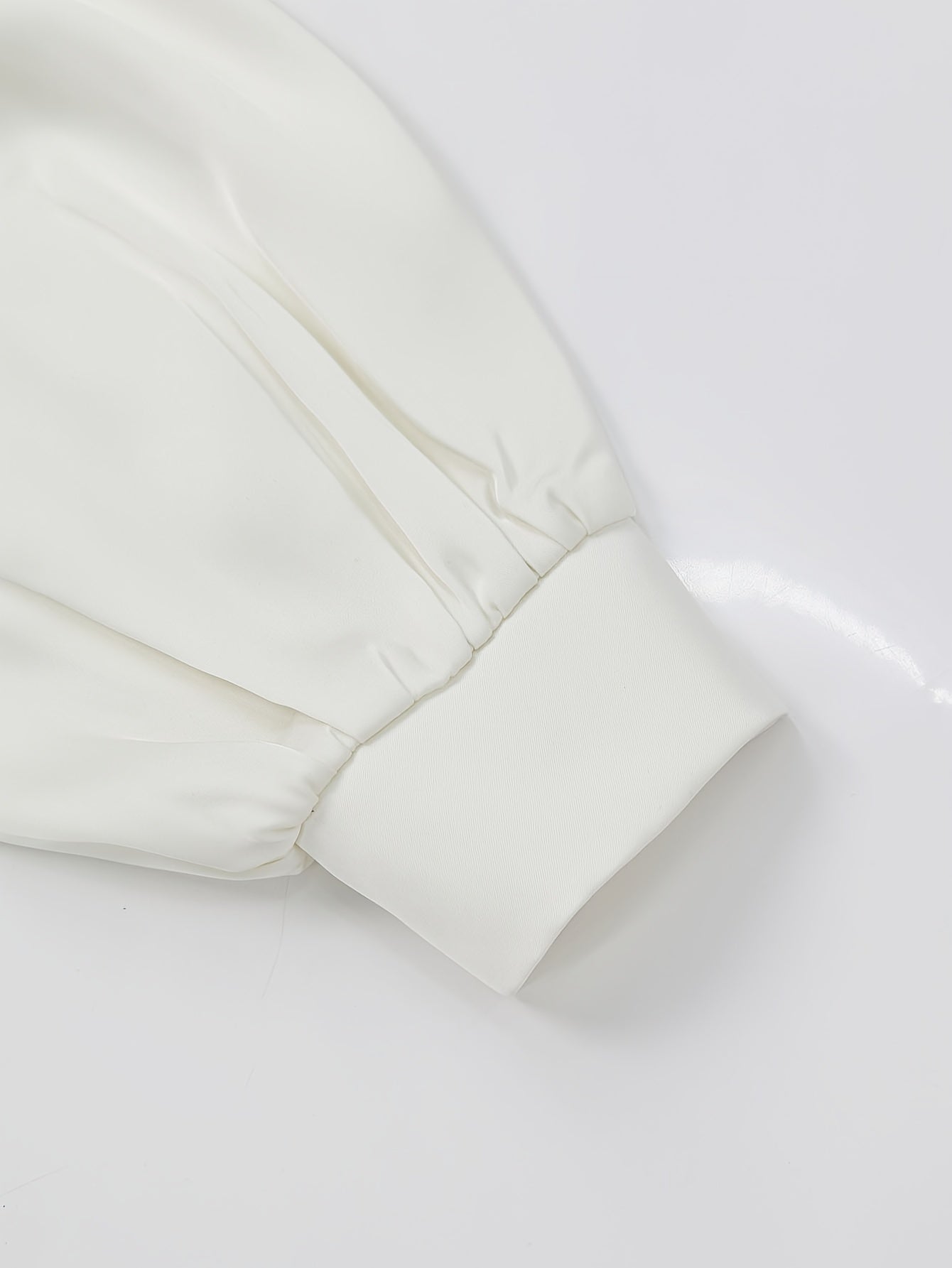 Longue tunique , col drapé en satin. Grande taille