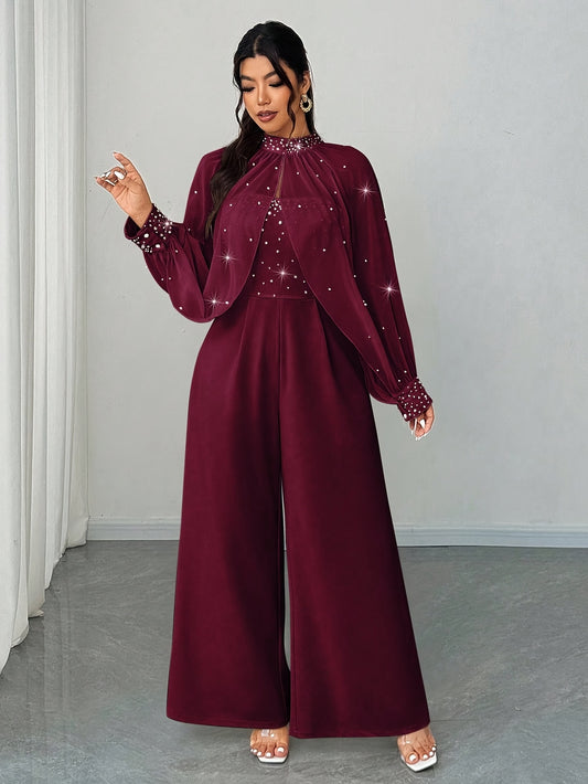 Combinaison-, pantalon ample, haut bustier, accompagné d'un châle