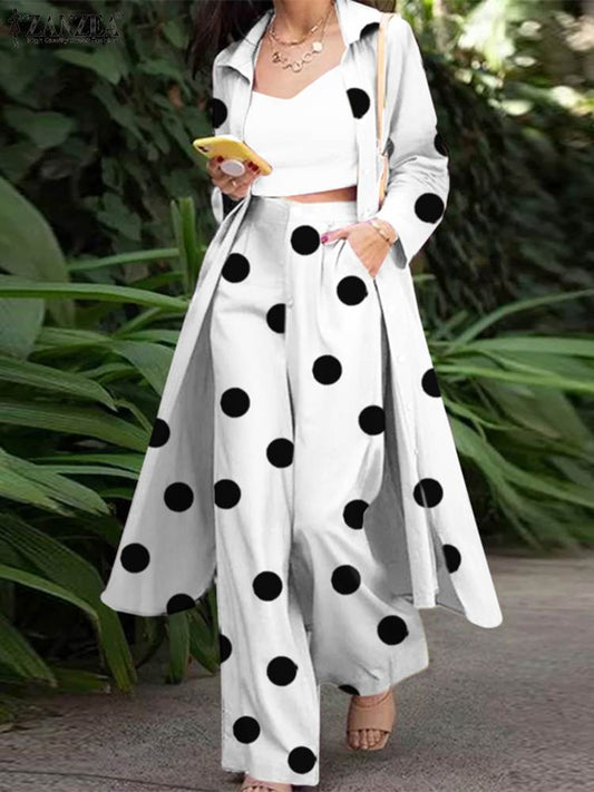 Ensemble pantalon large et chemise longue à pois pour femmes.