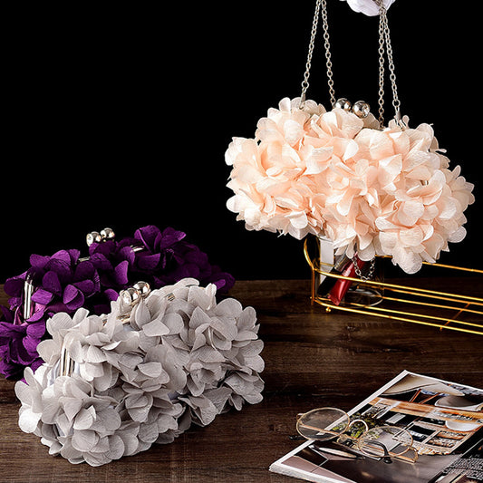 Pochettes en pétales de fleur