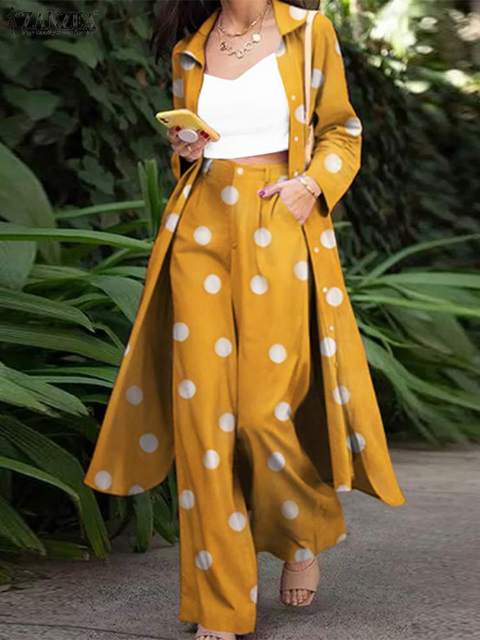 Ensemble pantalon large et chemise longue à pois pour femmes.