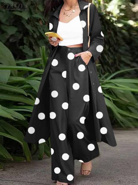 Ensemble pantalon large et chemise longue à pois pour femmes.