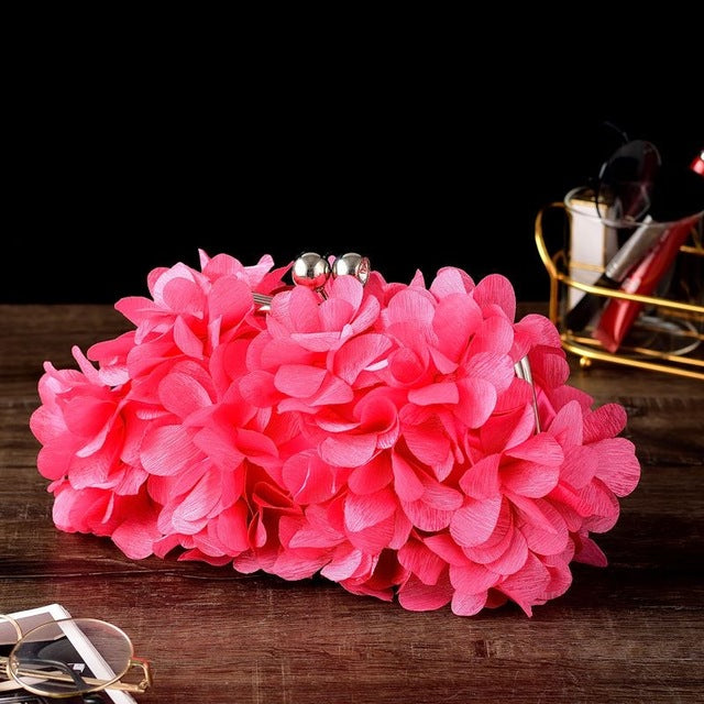 Pochettes en pétales de fleur