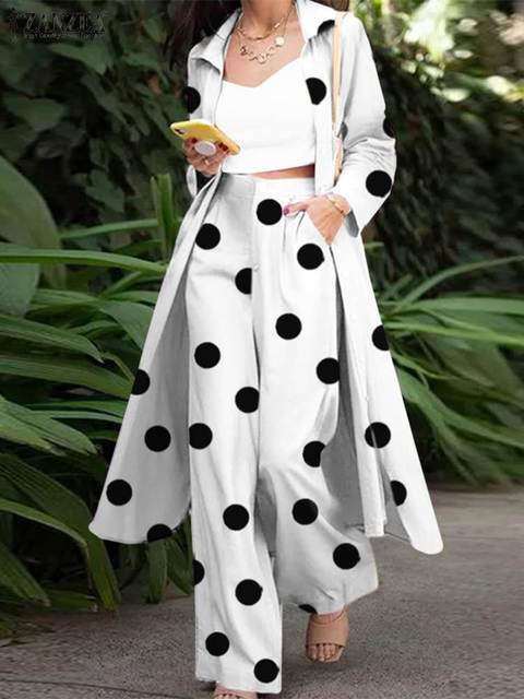 Ensemble pantalon large et chemise longue à pois pour femmes.
